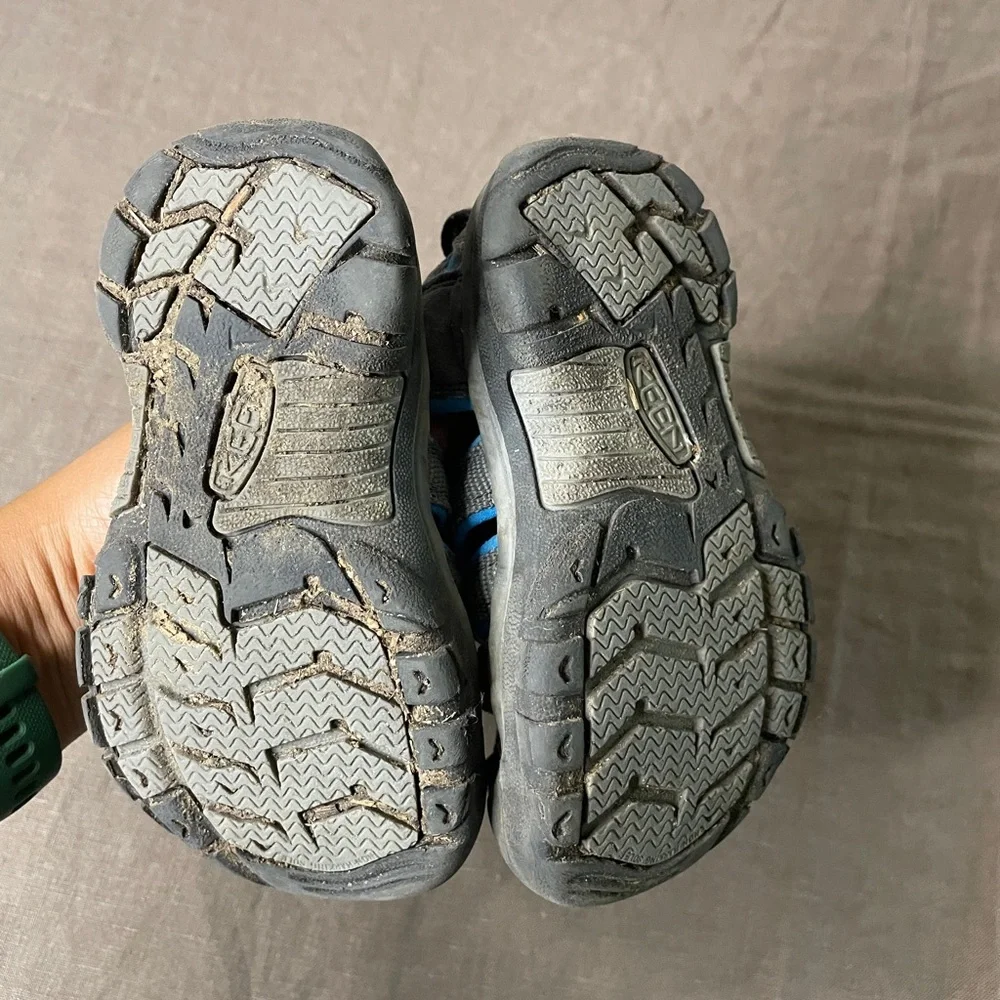 KEEN Kids Newport H2 Kids Unisex Sandals Waterproof Hiking Trekking 9